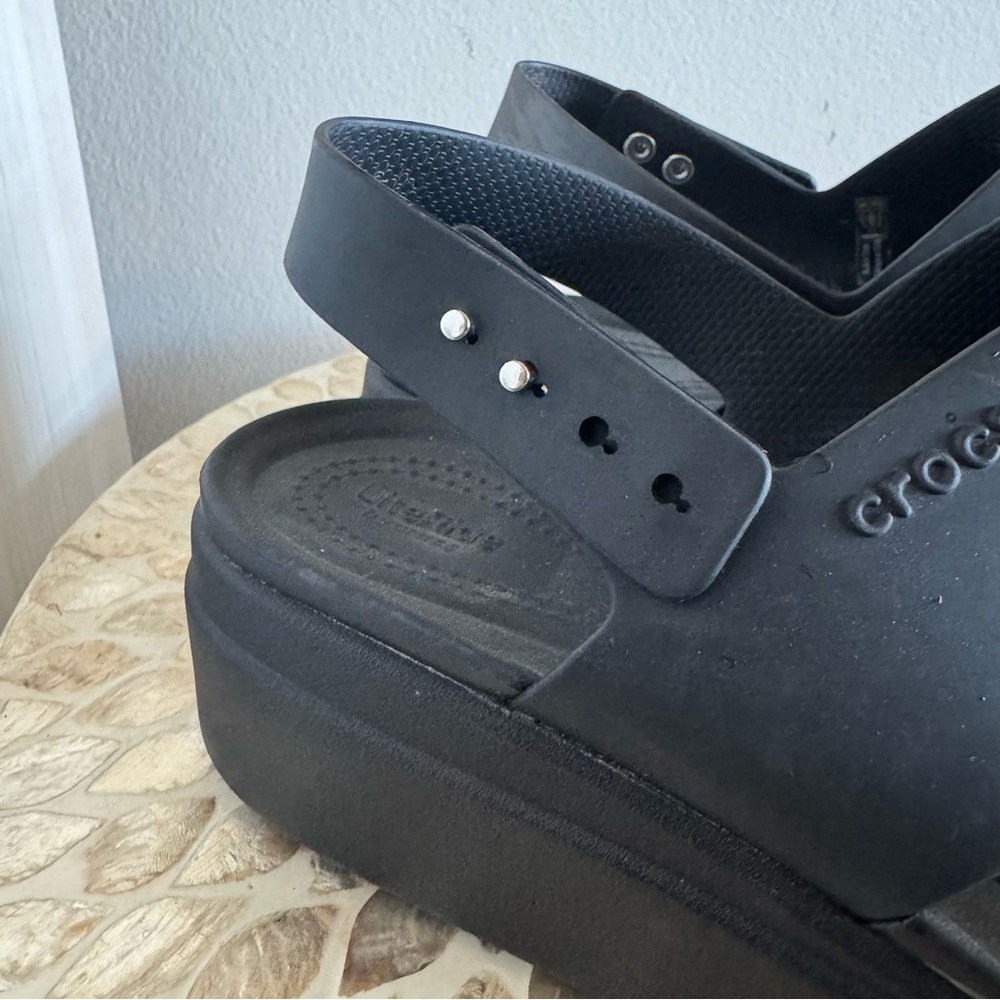 Crocs Women's Black Brooklyn Low Wedge platform Sandals size 11 - Picture 4 of 10